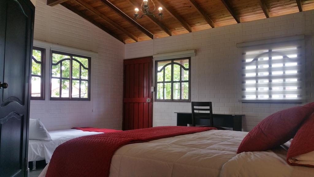 Hosteria Rosa Blanca Puembo Exterior photo