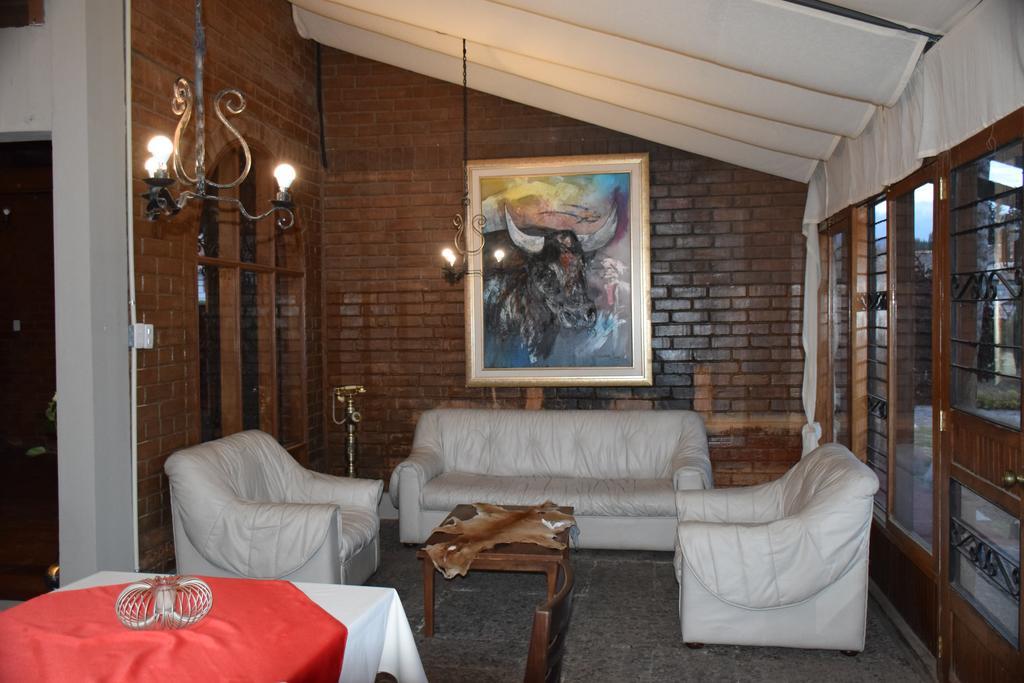 Hosteria Rosa Blanca Puembo Exterior photo