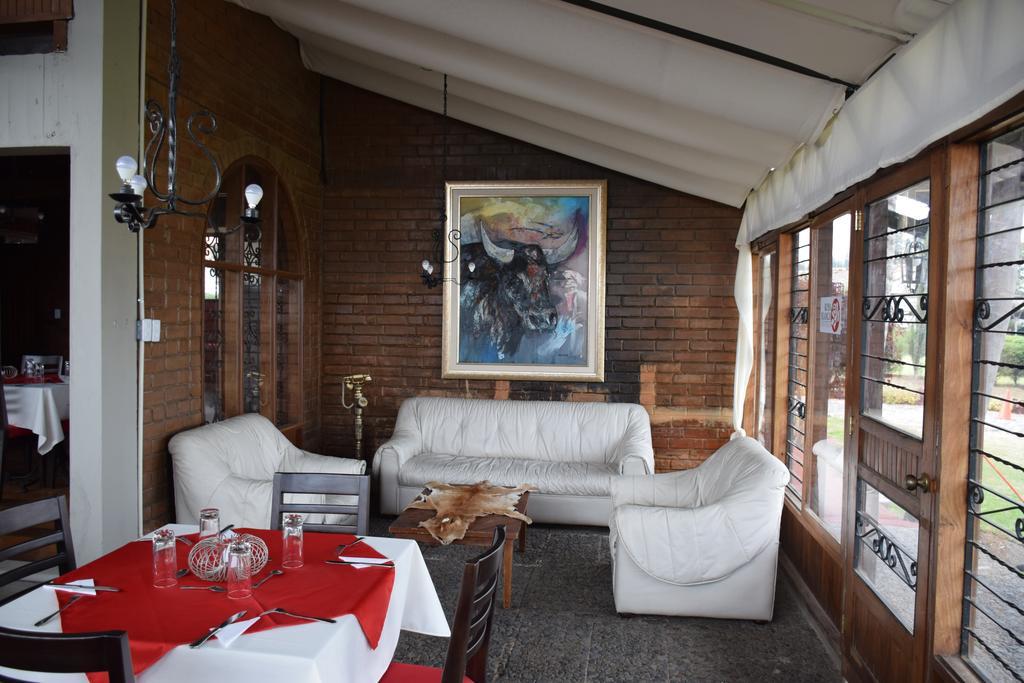 Hosteria Rosa Blanca Puembo Exterior photo