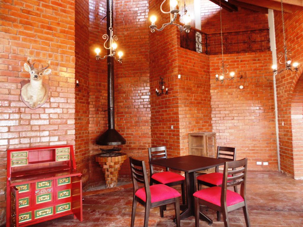 Hosteria Rosa Blanca Puembo Exterior photo